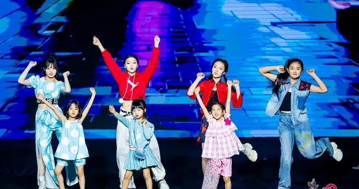 把東方底蘊與未來寫進孩子的衣服裏 小鶴鶴把“AI做成了有溫度的童裝”