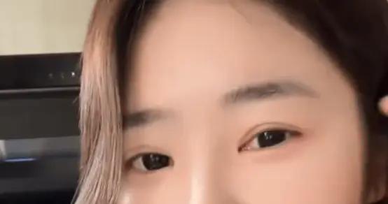 黃一鳴自曝被40歲男人搭訕 與女兒視頻後對方纔消失