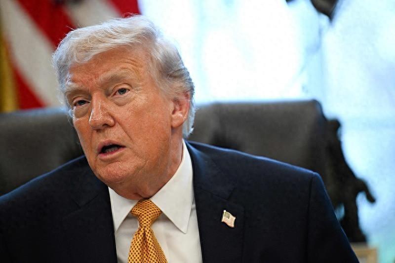 特朗普稱已與伊朗對話 將暫停打擊其能源設施5天