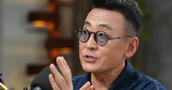 竇文濤：我曾10個月沒下樓，最後靠一個方法走出抑鬱