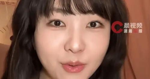 《家有兒女》“朵朵”演員回應笑場鏡頭！透露小時候看不懂劇本