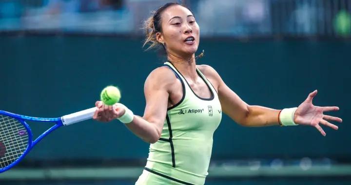 4次破發7記ACE！鄭欽文2-0戰勝斯蒂芬斯，晉級邁阿密站32強