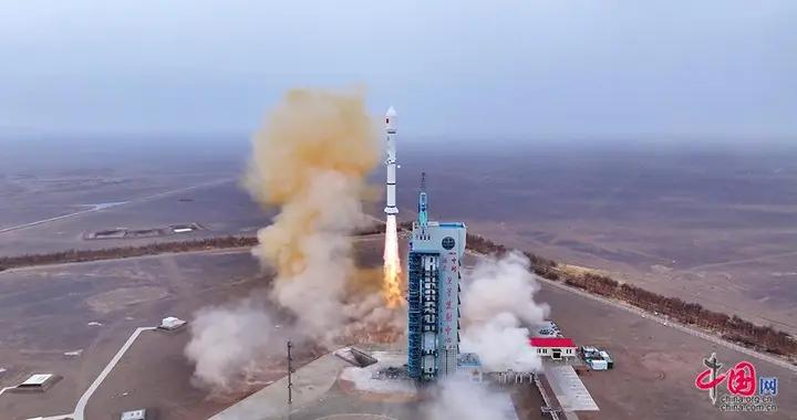 中國成功發射試驗三十三號衛星