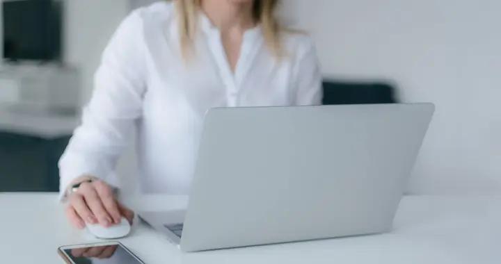 工作40年，中小學一級教師退休收入能否超越公務員？數據揭祕