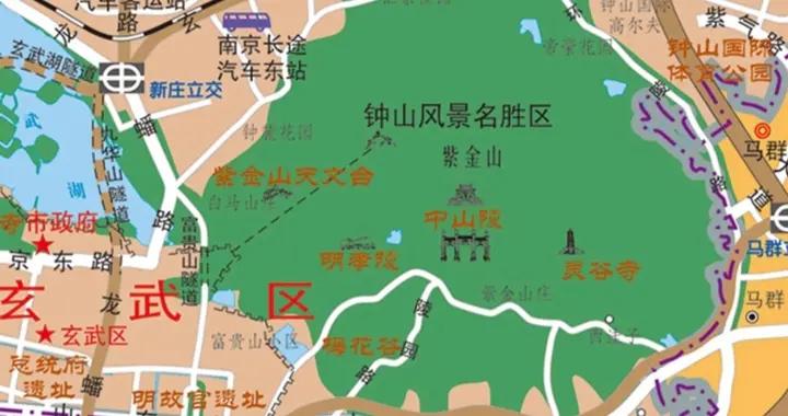 南京中山陵有392級臺階，穿平底鞋更方便，清明節之後有雨