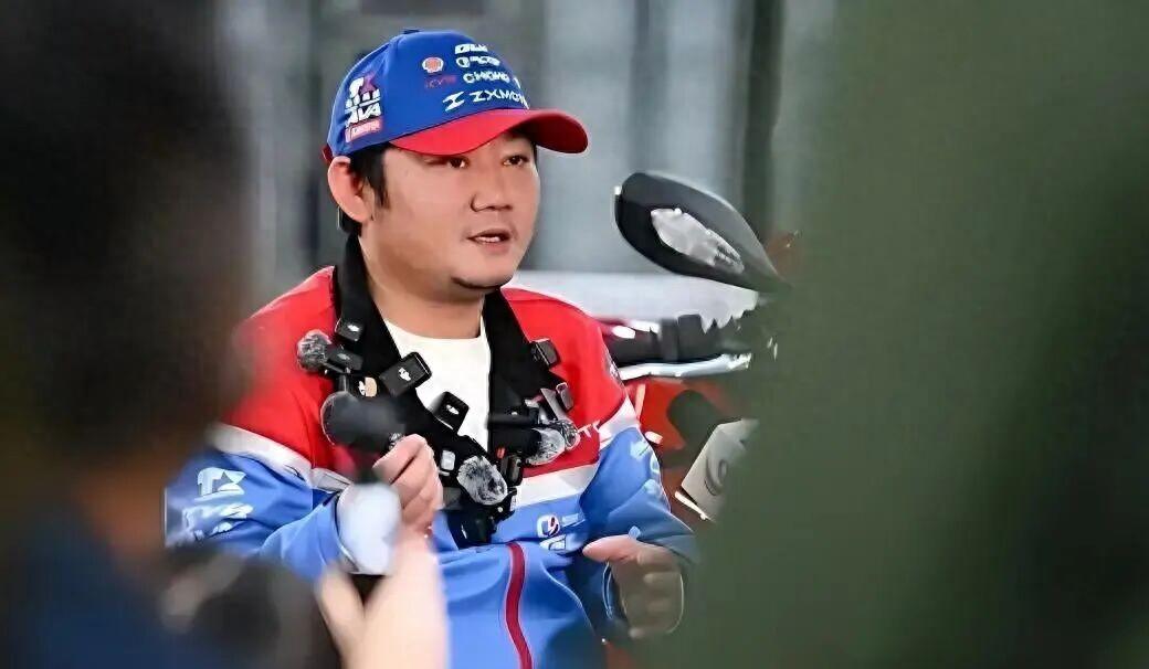 面對張雪，記者該怎麼提問？