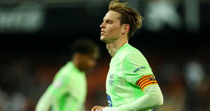 記者：德容還將缺戰歐冠首回合，目標是對陣西班牙人時復出