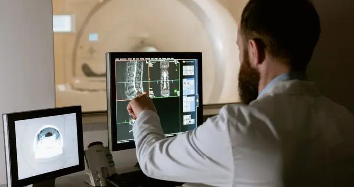 三甲醫院躺贏科室曝光！收入穩居前列，收入高、前景穩、晉升易