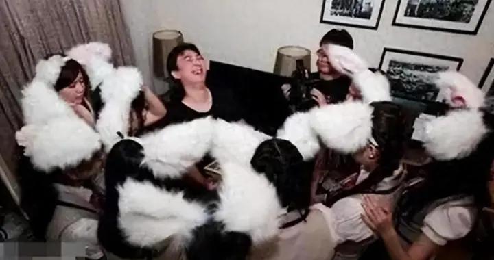 退圈也逃不過，繼迪麗熱巴事件後，圈內人又爆料