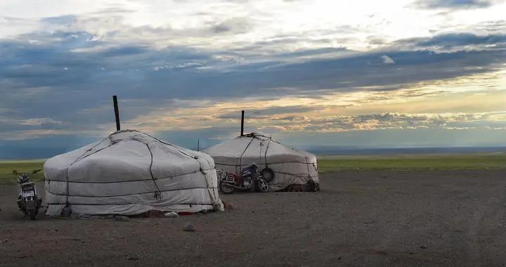 冒頓單于：被親爹騙去當人質，他九死一生逃回，反手一箭射穿親爹