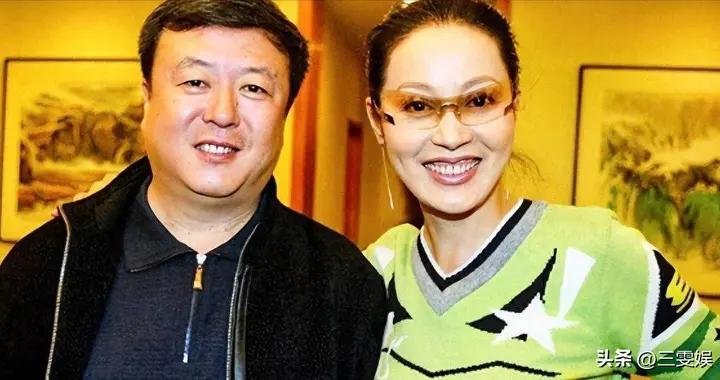 她因年輕漂亮被導演佔爲己有,16年後老公故技重施,再抱得美人歸