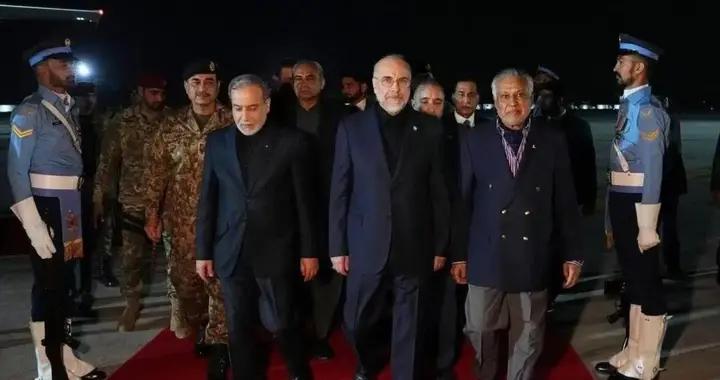 巴基斯坦大批梟龍出動，全程保護伊朗專機，防止某國半道偷襲？