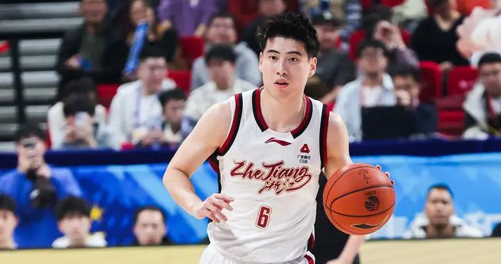 正負值+15最高！程帥澎半場6中4拿13分3助 三分4中3