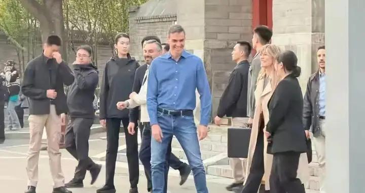 西班牙的桑切斯來了，他們還被偶遇了，西班牙綜合實力強影響力大