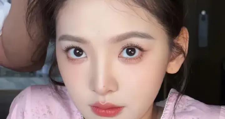 章若楠舊照被扒！美瞳模特出身如今扛18億票房