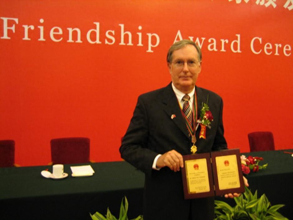 美國學者、江南大學首位“國際交流終身成就獎”獲得者查爾斯·休麥克逝世