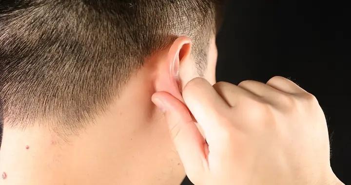 右耳能聽到心跳聲怎麼辦？從調整習慣到就醫指徵，全給你說清楚