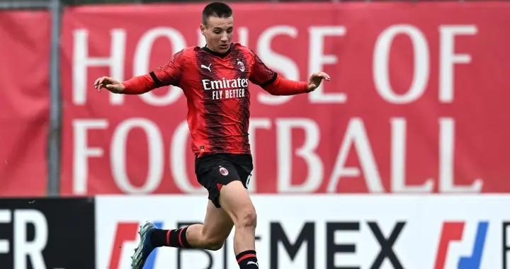 萊切官方：卡馬達在米蘭完成右肩傷病康復，將於4月21日復出