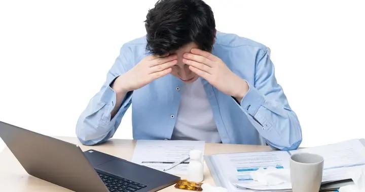 單側頭疼別忽視：右邊頭疼的5個常見原因，第三個很多人都中招