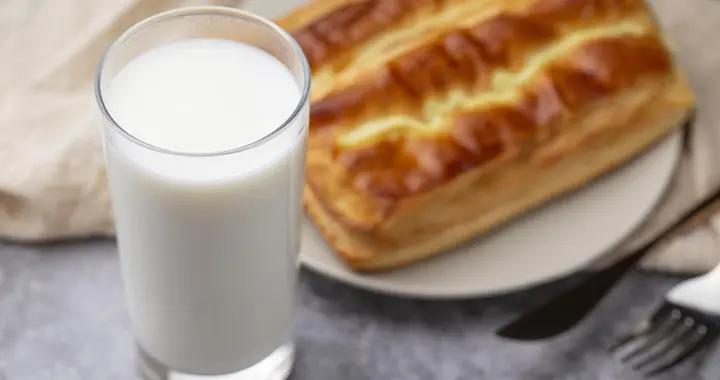 牛奶是剖腹產月子餐佳品？瞭解這些飲用細節，補充營養不踩坑