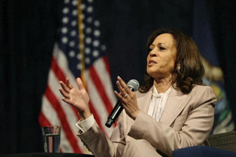 哈里斯：美國人不想打伊朗 特朗普意圖“轉移焦點”