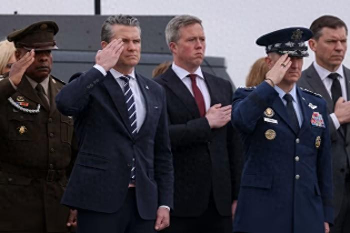 矛盾公開化，“赫格塞思呵斥美國陸軍部長：我纔是老大，別越俎代庖”