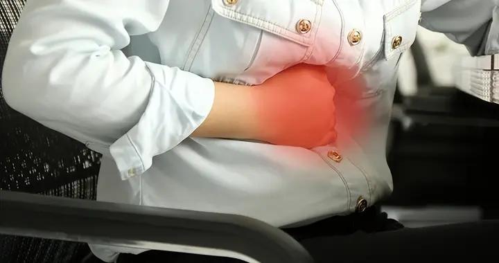 胃寒怕涼、胃熱易上火？中醫拆解兩者本質差異，附專屬食療方