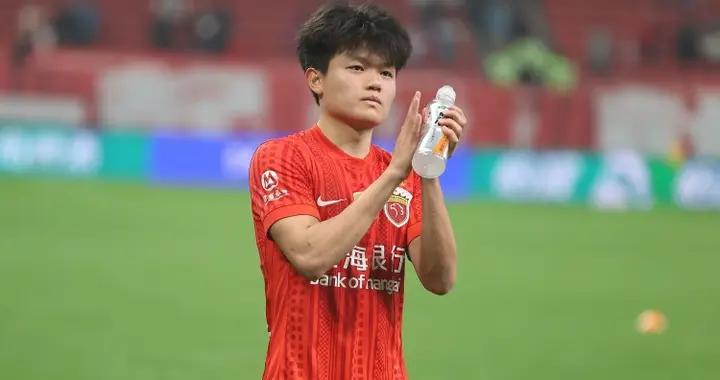 足球報：海港殘陣應對魔鬼賽程，將考驗平衡藝術