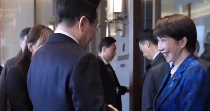 高市早苗會見李在明，又表情管理失控了，這樣顯得掉價