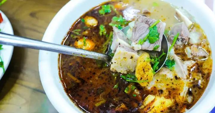 高鐵直達的碳水天堂，來這裏需要帶上2TB的胃！