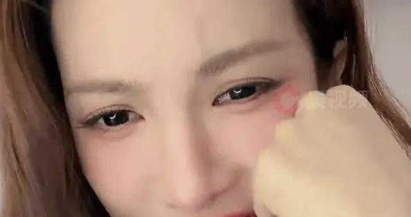 金晨直播透露還沒有接到春晚邀請：爲啥呀？是我不夠喜慶嗎