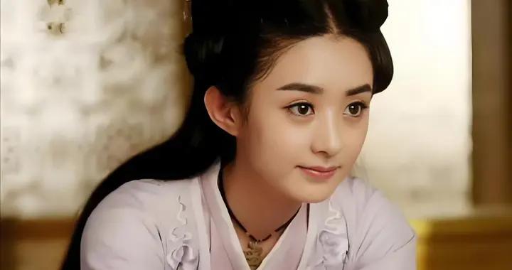 家人託底，貴人相助，成名之後用愛反哺，趙麗穎活成了明星的榜樣