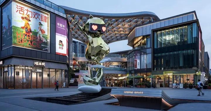 龍湖資產管理的長坡厚雪