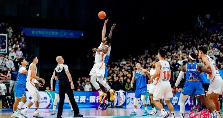 北京北汽男籃主場苦戰告捷 85比77擊敗福建止連敗