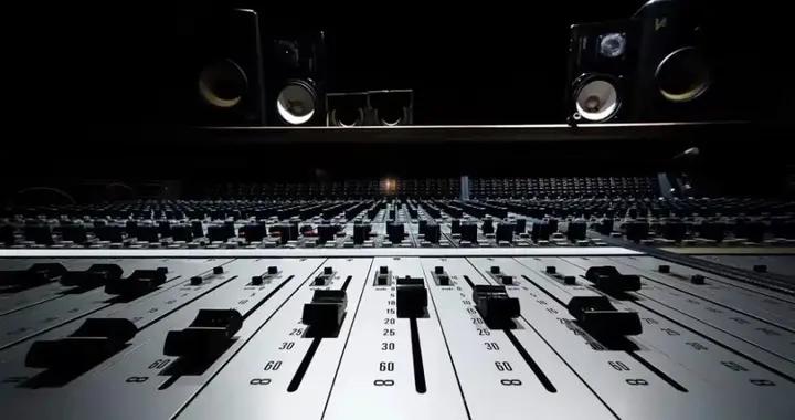 音綜變天：AI上位，音樂人讓位