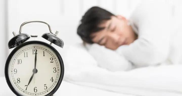 人有沒有脂肪肝，睡覺就知道？脂肪肝患者，睡覺多有這幾種表現