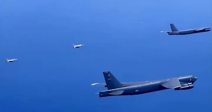 南海響起巨大爆炸聲，菲軍攔截“中方戰機”，B-52扔下一串實彈