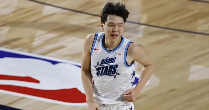 變瘦了？楊瀚森：也沒掉秤多少 利拉德和我打招呼說中文早上好