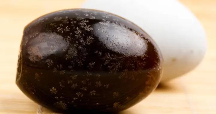 愛喫松花蛋？一次可別貪多，過量危害要知道