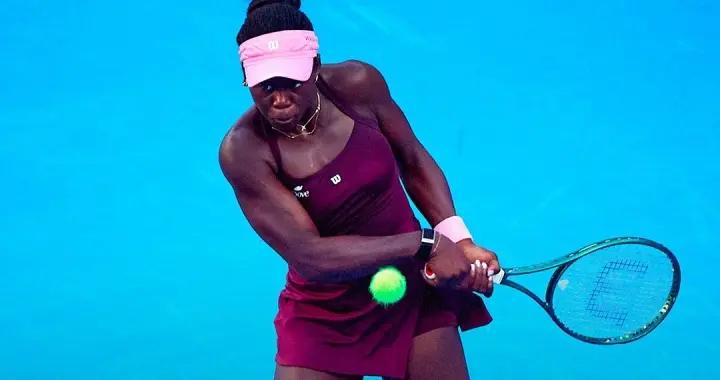 新科澳網冠軍出局！10號種子姆博科三盤淘汰萊巴金娜進多哈半決賽