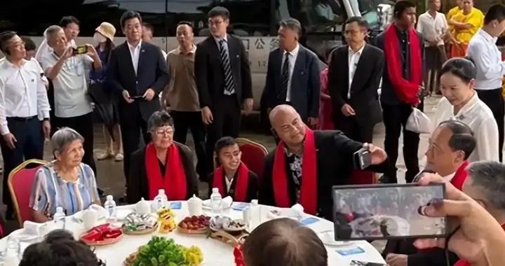 瑙魯的阿迪昂來廣東，他有出息回故鄉過小年，“斷臺”成爲轉折點