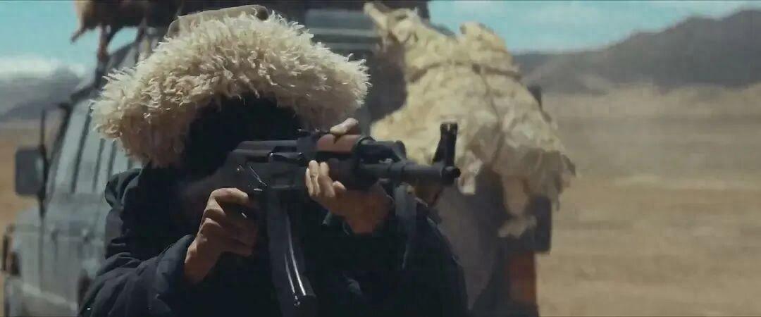 “持槍打晃”被羣嘲，《生命樹》裏楊紫的演技真有那麼差？