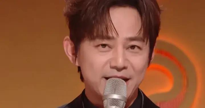 湖南衛視小年夜春晚遭吐槽！假唱穿幫、小品無聊，收視勉強破1%