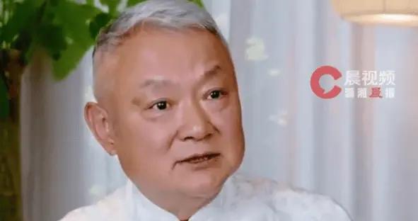 歐陽奮強稱《紅樓夢》劇組不準談戀愛：都是地下戀，促成3段姻緣