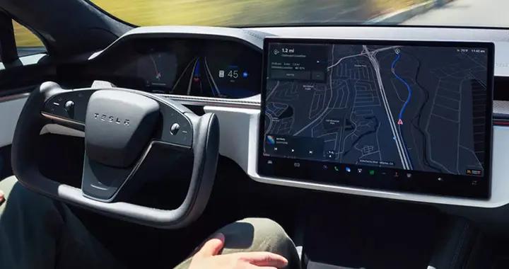 跟風觸屏慌了！駕駛核心操作或將強制迴歸實體按鍵，噱頭不好使了