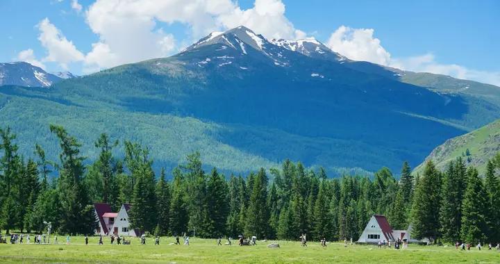 薪資待遇：省會城市基層員工和客戶經理對比工作優勢