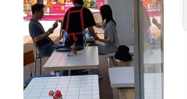 吳謹言與老公洪堯去海南度假被偶遇！在餐廳品嚐美食好愜意