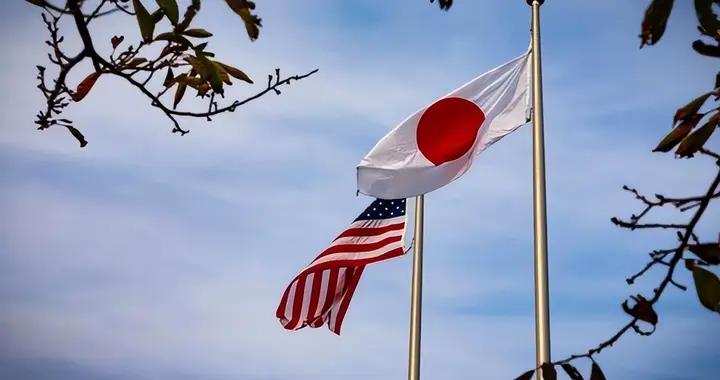 準時上硬菜，中國發布11號公告，高市緊急滅火：不支持“核共享”