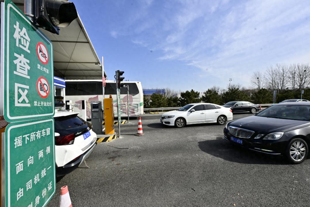 近6萬輛車抵京，通州交警全力保障入京通道暢通