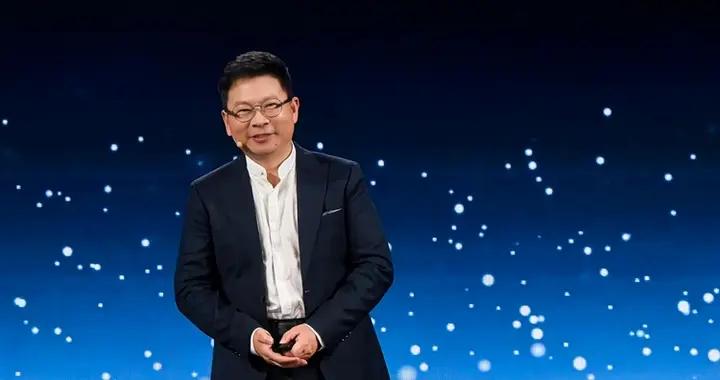 餘承東開尊界回安徽老家！網友調侃：1000萬以內最好的舅舅